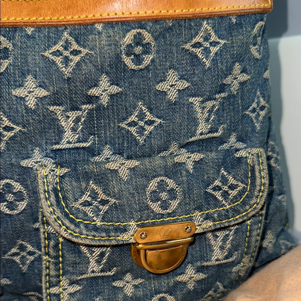 Louis Vuitton Blue Denim and Tan Leather Monogram Shoulder Bag - Picture 3 of 16